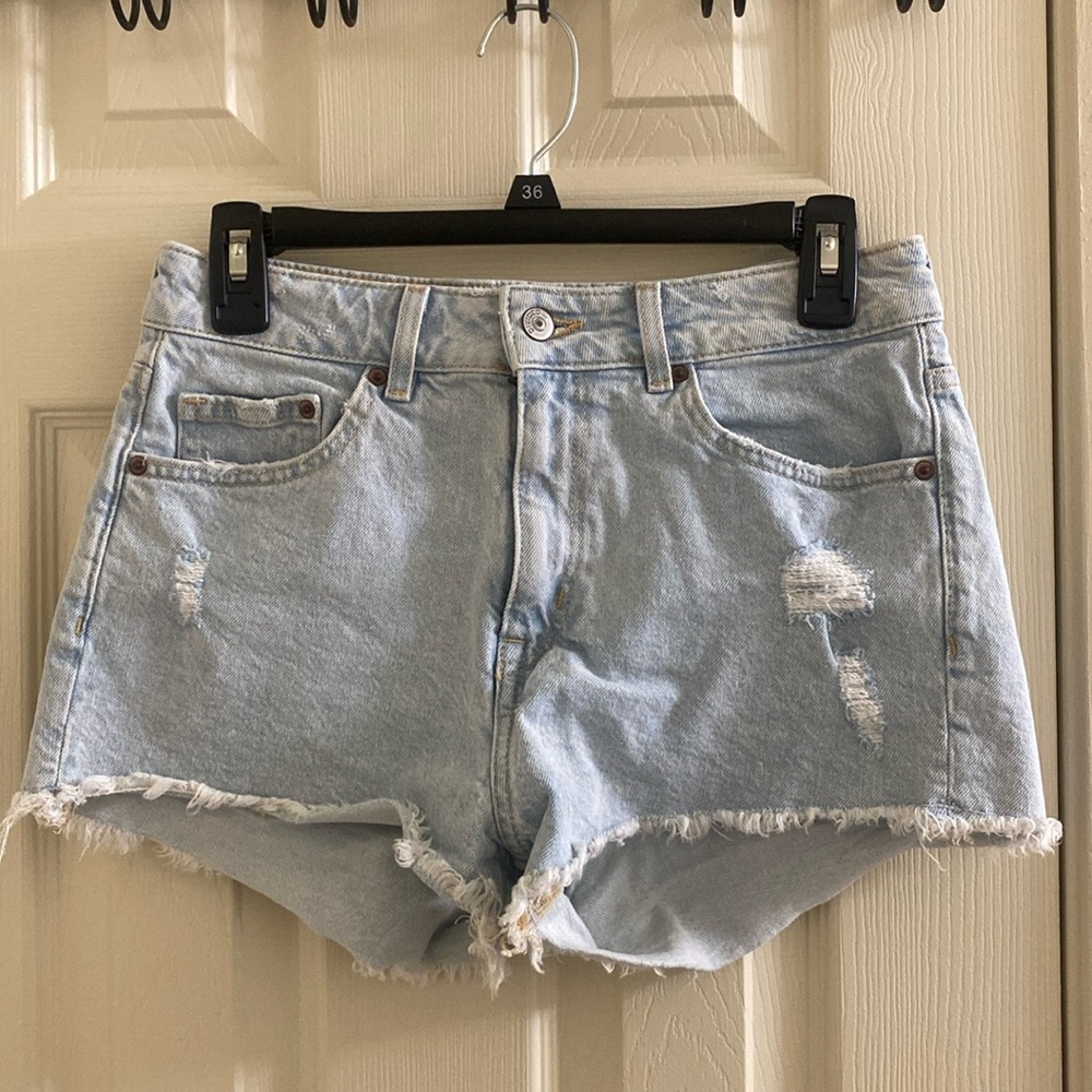 Light wash Jean shorts